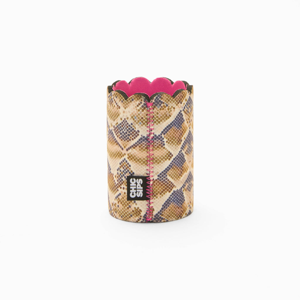 CAN COUTURE® Scalloped Can Sleeve
